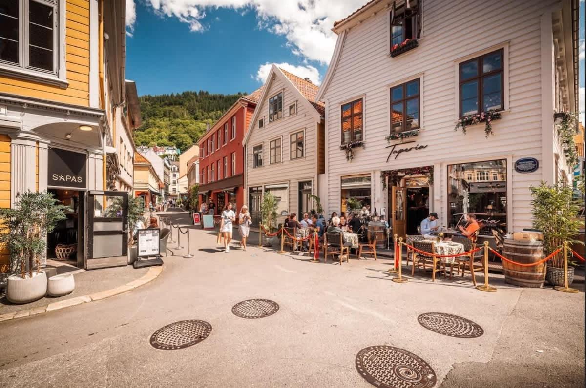 Dinbnb Appartments L 300 M To Bryggen & Floyen! Optimized In 2023 Appartement *